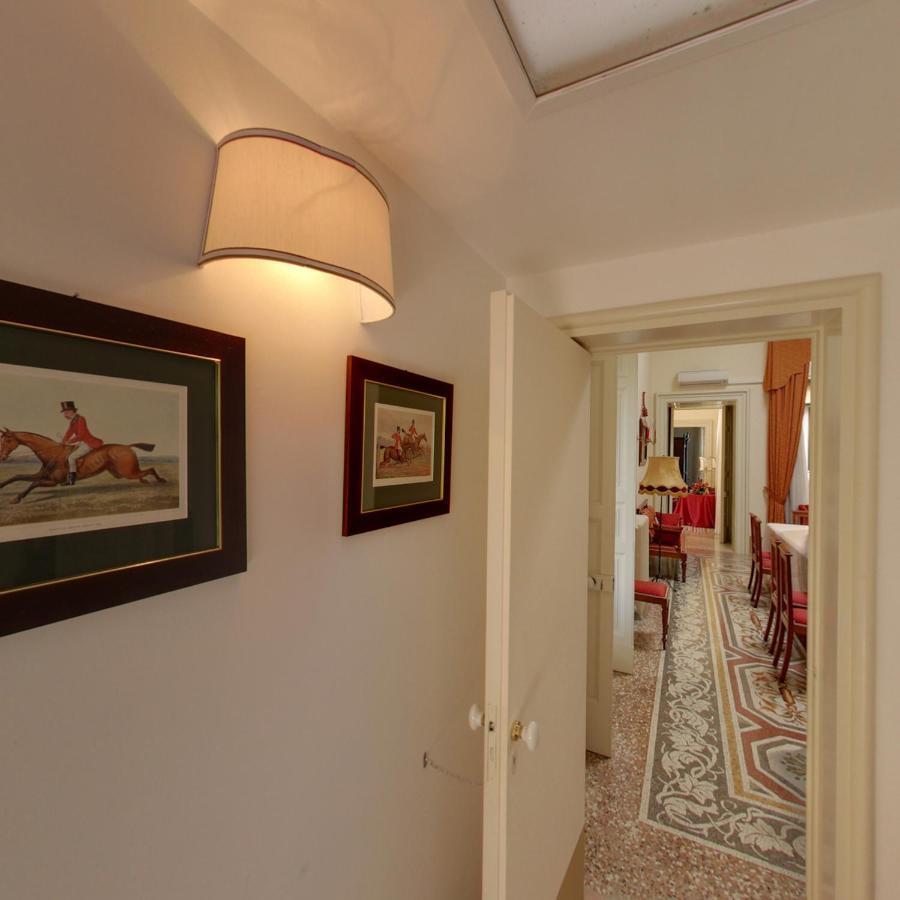 Palazzo Pio Apartment Lecce Esterno foto