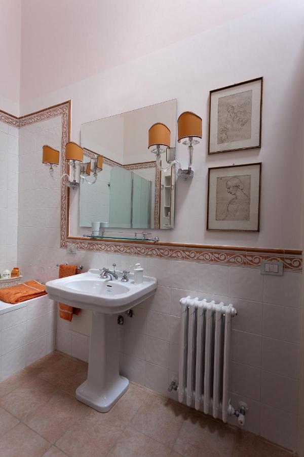 Palazzo Pio Apartment Lecce Esterno foto